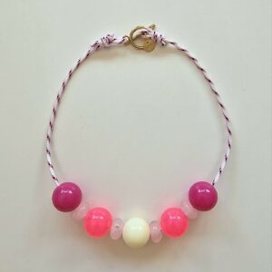 Collier MAUI avec perles rondes et cordon textile